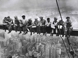 Lunchtime atop a skyscraper New York 1932 by Charles Ebbets